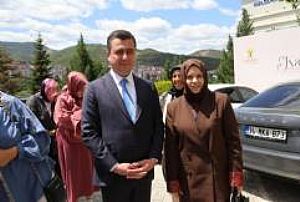 KIZILCAHAMAM AK PARTİ KADIN KOLLARI LİDERLİK AKADEMİSİ 