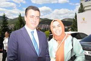 KIZILCAHAMAM AK PARTİ KADIN KOLLARI LİDERLİK AKADEMİSİ 