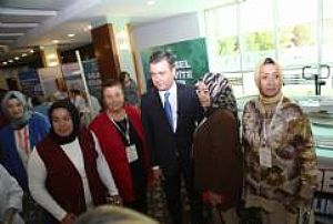 KIZILCAHAMAM AK PARTİ KADIN KOLLARI LİDERLİK AKADEMİSİ 