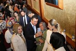 KIZILCAHAMAM AK PARTİ KADIN KOLLARI LİDERLİK AKADEMİSİ 