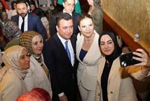 KIZILCAHAMAM AK PARTİ KADIN KOLLARI LİDERLİK AKADEMİSİ 