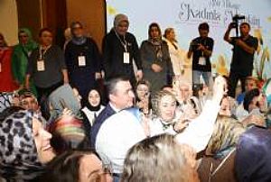 KIZILCAHAMAM AK PARTİ KADIN KOLLARI LİDERLİK AKADEMİSİ 