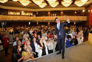 KIZILCAHAMAM AK PARTİ KADIN KOLLARI LİDERLİK AKADEMİSİ 