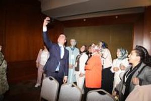 KIZILCAHAMAM AK PARTİ KADIN KOLLARI LİDERLİK AKADEMİSİ 