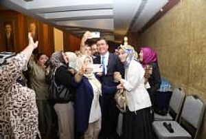 KIZILCAHAMAM AK PARTİ KADIN KOLLARI LİDERLİK AKADEMİSİ 