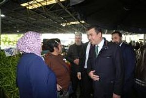 AK PARTİ KEÇİÖREN İLÇE BAŞKANLIĞI ESNAF VE PAZAR YERİ ZİYARETLERİ