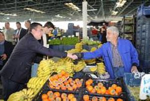 AK PARTİ KEÇİÖREN İLÇE BAŞKANLIĞI ESNAF VE PAZAR YERİ ZİYARETLERİ