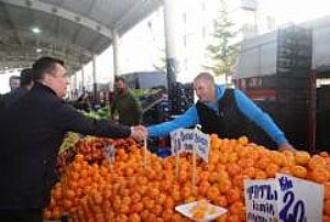 PURSAKLAR - SARAY PAZAR ESNAFI ZİYARETİ