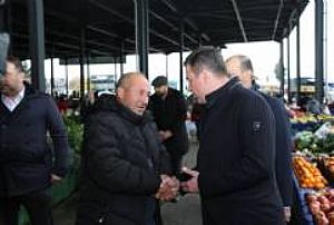 YENİMAHALLE İLÇE BAŞKANLIĞI KARDELEN PAZAR ESNAFI ZİYARETİ