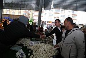 AK PARTİ SİNCAN İLÇE BAŞKANLIĞI YENİKENT PAZAR YERİ ZİYARETİ