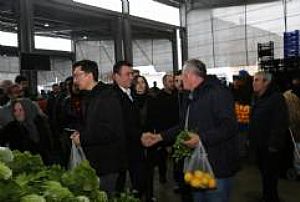 AK PARTİ SİNCAN İLÇE BAŞKANLIĞI YENİKENT PAZAR YERİ ZİYARETİ