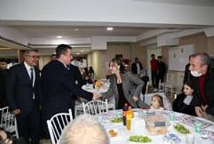 AK PARTİ ŞEREFLİKOÇHİSAR İLÇE BAŞKANLIĞI İFTAR PROGRAMI