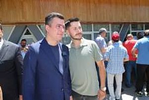 ŞAŞMAZ AHİ EVRAN CAMİİ AŞURE DAĞITIMI