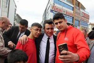 ULUS HEYKEL - ULUCANLAR - KARAPÜRÇEK