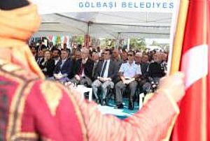 GÖLBAŞI BELEDİYESİ YÜZÜNCÜ YIL BUZ PATENİ VE TIRMANMA SALONU AÇILIŞI 