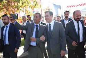 GÖLBAŞI BELEDİYESİ YÜZÜNCÜ YIL BUZ PATENİ VE TIRMANMA SALONU AÇILIŞI 