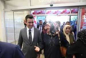 GÖLBAŞI BELEDİYESİ YÜZÜNCÜ YIL BUZ PATENİ VE TIRMANMA SALONU AÇILIŞI 