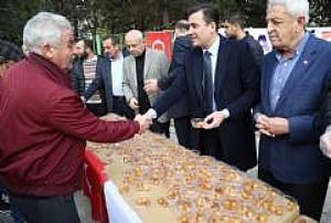 KARAPÜRÇEK TEVHİD CAMİ LOKMA TATLISI DAĞITIMI