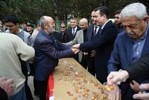 KARAPÜRÇEK TEVHİD CAMİ LOKMA TATLISI DAĞITIMI