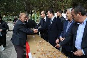 KARAPÜRÇEK TEVHİD CAMİ LOKMA TATLISI DAĞITIMI