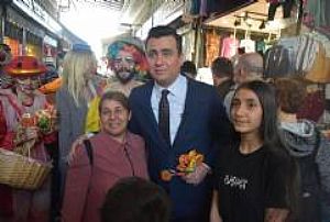 ÇIKRIKÇILAR YOKUŞU BAYRAMLAŞMA