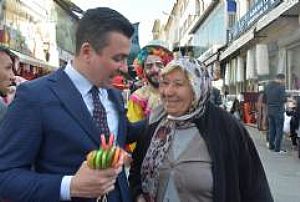 ÇIKRIKÇILAR YOKUŞU BAYRAMLAŞMA