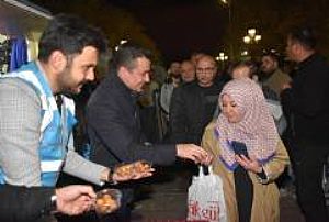 KADİR GECESİ HACIBAYRAM CAMİ LOKMA DAĞITIMI